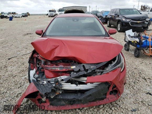 2021 Toyota Corolla LE with VIN JTDEPMAE8MJ124374, listed as a Copart auction lot 85019474 with 49,238 mi miles and Salvage Title. Bid and sale history available at DreamBid. Image 5.