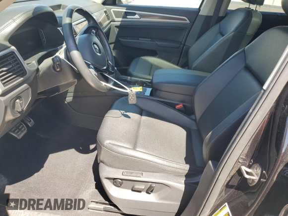 2019 Volkswagen Atlas SEL R-Line with VIN 1V2RR2CA2KC564925, listed as a Copart auction lot 56022725 with 111,822 mi miles and Salvage title. Bid and sale history available at DreamBid. Image 7.