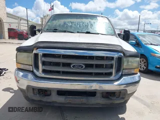 2002 Ford F-250 XL с VIN 1FTNX20L32EB53078, выставлен на аукционе IAAI как лот 42611830 с пробегом 206 243 миль миль и . История ставок и продаж доступна на DreamBid. Изображение 6.