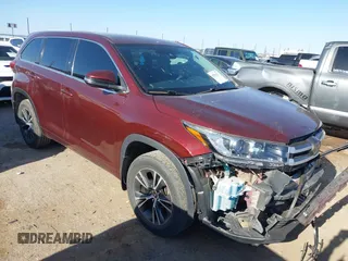 2018 Toyota Highlander LE z VIN 5TDZARFH0JS036002, wystawiony jako IAAI lot #42281311 z przebiegiem 106 714 mil mil oraz . Historia ofert i sprzedaży dostępna na DreamBid. Obrazek 1.