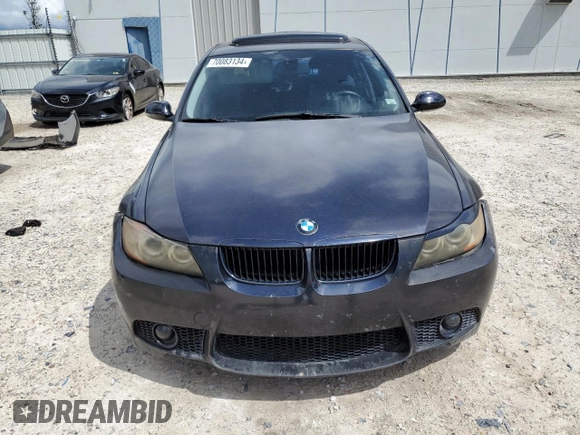 2006 BMW 3 Series 330i with VIN WBAVB33566KR80952, listed as a Copart auction lot 70083134 with 201,207 mi miles and Non repairable. Bid and sale history available at DreamBid. Image 5.