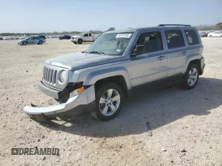 2016 Jeep Patriot Latitude z VIN 1C4NJPFB9GD576872, wystawiony jako Copart lot #48192285 z przebiegiem 132 894 mil mil oraz Szkoda całkowita • Salvage title. Historia ofert i sprzedaży dostępna na DreamBid. Obrazek 1.