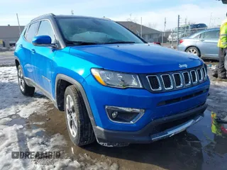 2020 Jeep Compass Limited with VIN 3C4NJDCB7LT147155, listed as a IAAI auction lot 41654100 with 66,205 mi miles. Bid and sale history available at carsss.com. Image 1.