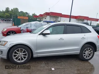 2010 Audi Q5 Premium with VIN WA1CKAFP0AA092895, listed as a IAAI auction lot 40445576 with 152,659 mi miles. Bid and sale history available at carsss.com. Image 14.