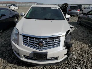 2015 Cadillac SRX Premium Collection with VIN 3GYFNGE31FS607737, listed as a Copart auction lot 44820555 with 0 mi miles and Salvage Title. Bid and sale history available at carsss.com. Image 5.