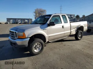 1999 Ford Super Duty F-250 XL with VIN 1FTNX21F5XEA15624, listed as a Copart auction lot 47473485 with 263,988 mi miles and Salvage Title. Bid and sale history available at carsss.com. Image 1.