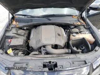 2020 Chrysler 300 S z VIN 2C3CCABTXLH122919, wystawiony jako Copart lot #78414584 z przebiegiem 122 180 mil mil oraz Szkody całkowita. Historia ofert i sprzedaży dostępna na DreamBid. Obrazek 11.
