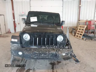 2020 Jeep Wrangler Unlimited Sport Altitude с VIN 1C4HJXDG4LW120627, выставлен на аукционе IAAI как лот 41728593 с пробегом 63 565 миль миль и . История ставок и продаж доступна на DreamBid. Изображение 12.