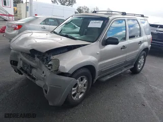 2001 Ford Escape XLT with VIN 1FMCU03101KD92811, listed as a IAAI auction lot 41589086 with 171,070 mi miles. Bid and sale history available at carsss.com. Image 17.