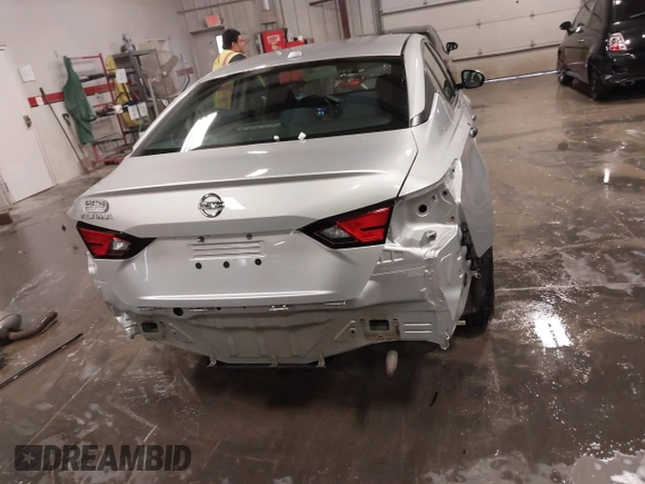 2019 Nissan Altima 2.5 S with VIN 1N4BL4BV9KC149515, listed as a IAAI auction lot 41236906 with 85,052 mi miles. Bid and sale history available at carsss.com. Image 17.