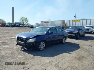 2005 Toyota Avalon XL with VIN 4T1BK36B55U054645, listed as a IAAI auction lot 42069828 with 184,789 mi miles and . Bid and sale history available at carsss.com. Image 18.