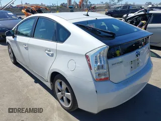2010 Toyota Prius II with VIN JTDKN3DU1A5181302, listed as a IAAI auction lot 41657292 with 200,485 mi miles. Bid and sale history available at carsss.com. Image 3.
