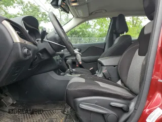 2015 Jeep Cherokee Sport z VIN 1C4PJMAB7FW660058, wystawiony jako Copart lot #56705715 z przebiegiem 87 700 mil mil oraz Szkoda całkowita • Salvage title. Historia ofert i sprzedaży dostępna na DreamBid. Obrazek 7.