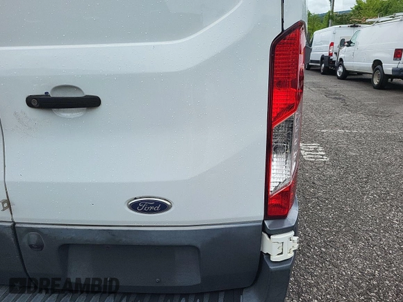 2016 Ford Transit Cargo с VIN 1FTYE1YM2GKB19264, выставлен на аукционе IAAI как лот 42559430 с пробегом 291 290 миль миль и . История ставок и продаж доступна на DreamBid. Изображение 15.