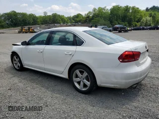 2015 Volkswagen Passat SE z VIN 1VWBV7A39FC010655, wystawiony jako Copart lot #59457165 z przebiegiem 270 971 mil mil oraz Szkoda całkowita • Salvage title. Historia ofert i sprzedaży dostępna na DreamBid. Obrazek 2.