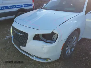 2018 Chrysler 300 Limited with VIN 2C3CCAKG1JH296670, listed as a IAAI auction lot 41691911 with 121,508 mi miles. Bid and sale history available at carsss.com. Image 6.