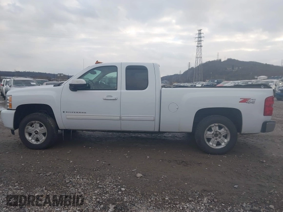 2009 Chevrolet Silverado 1500 with VIN 2GCEK390491107199, listed as a IAAI auction lot 40873335 with 129,417 mi miles and . Bid and sale history available at DreamBid. Image 14.