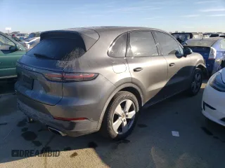 2019 Porsche Cayenne z VIN WP1AA2AY4KDA08520, wystawiony jako Copart lot #40562803 z przebiegiem 38 500 mil mil oraz . Historia ofert i sprzedaży dostępna na DreamBid. Obrazek 3.