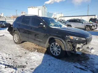 2020 Jeep Cherokee Latitude with VIN 1C4PJMCB9LD512496, listed as a Copart auction lot 87737905 with 61,729 mi miles and Salvage Title. Bid and sale history available at carsss.com. Image 4.