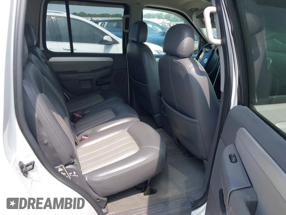 2002 Mercury Mountaineer with VIN 4M2DU66K22ZJ39167, listed as a IAAI auction lot 42507519 with 263,659 mi miles and . Bid and sale history available at DreamBid. Image 8.