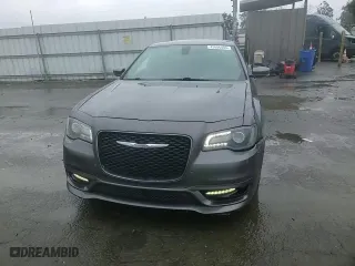 2018 Chrysler 300 with VIN 2C3CCABG2JH261507, listed as a Copart auction lot 43656885 with 65,771 mi miles and Salvage Title. Bid and sale history available at carsss.com. Image 11.