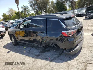 2018 Jeep Compass Latitude with VIN 3C4NJCBB8JT266471, listed as a Copart auction lot 51668235 with 61,461 mi miles and Clean Title. Bid and sale history available at carsss.com. Image 2.