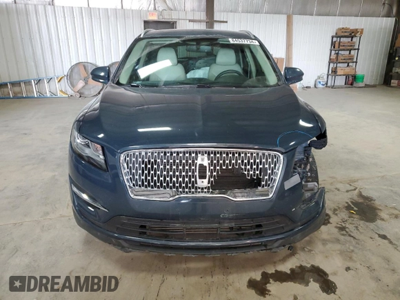 2019 Lincoln MKC Standard with VIN 5LMCJ1D93KUL46542, listed as a Copart auction lot 84537734 with 94,603 mi miles and Salvage Title. Bid and sale history available at DreamBid. Image 5.