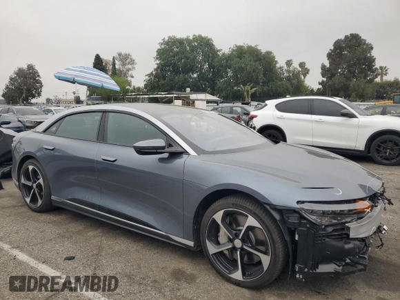 2025 Lucid Air Touring z VIN 50EA1TEA6SA006821, wystawiony jako Copart lot #53298645 z przebiegiem 470 mil mil oraz Szkoda całkowita • Salvage title. Historia ofert i sprzedaży dostępna na DreamBid. Obrazek 4.