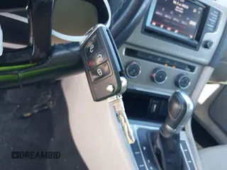 2015 Volkswagen Golf S с VIN 3VWCA7AUXFM504921, выставлен на аукционе IAAI как лот 42373589 с пробегом 224 135 миль миль и . История ставок и продаж доступна на DreamBid. Изображение 11.