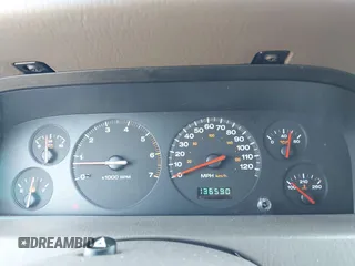 2000 Jeep Grand Cherokee Limited with VIN 1J4GW58N5YC361724, listed as a IAAI auction lot 42722980 with 136,590 mi miles and . Bid and sale history available at DreamBid. Image 7.