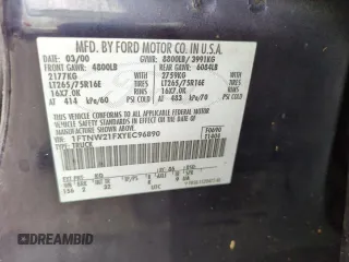 2000 Ford Super Duty F-250 XL with VIN 1FTNW21FXYEC96890, listed as a Copart auction lot 74687394 with Not Provided miles and Salvage Title. Bid and sale history available at carsss.com. Image 12.