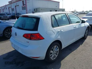 2016 Volkswagen Golf TSI S z VIN 3VW217AU9GM038217, wystawiony jako IAAI lot #42293552 z przebiegiem 44 833 mil mil oraz . Historia ofert i sprzedaży dostępna na DreamBid. Obrazek 4.