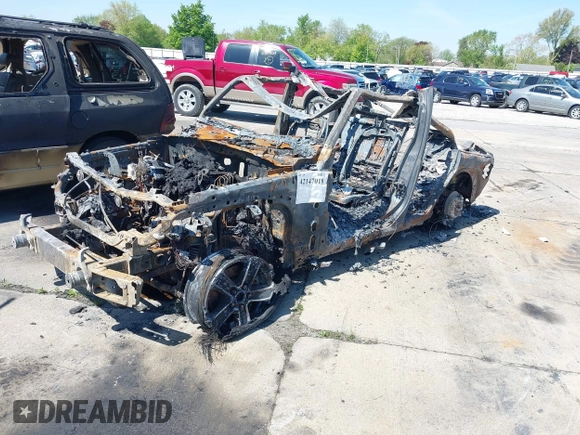 2019 Jeep Wrangler Unlimited Sahara with VIN 1C4HJXEG2KW580253, listed as a IAAI auction lot 42147018 with 8,394 mi miles and . Bid and sale history available at DreamBid. Image 2.