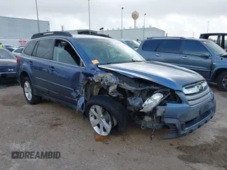 2013 Subaru Outback 2.5i Premium with VIN 4S4BRCBCXD3310051, listed as a IAAI auction lot 41952360 with 137,699 mi miles. Bid and sale history available at carsss.com. Image 1.