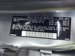 2018 Volvo S90 Momentum with VIN LVY982MK9JP023138, listed as a IAAI auction lot 41662118 with 143,464 mi miles. Bid and sale history available at carsss.com. Image 9.