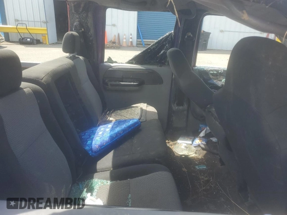 2005 Ford F-250 XL with VIN 1FTSW21P35EC79470, listed as a Copart auction lot 59625705 with 242,454 mi miles and Salvage title. Bid and sale history available at DreamBid. Image 10.