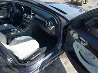 2016 Mercedes-Benz C 300 z VIN 55SWF4JB8GU116105, wystawiony jako IAAI lot #42099691 z przebiegiem 109 439 mil mil oraz . Historia ofert i sprzedaży dostępna na DreamBid. Obrazek 5.