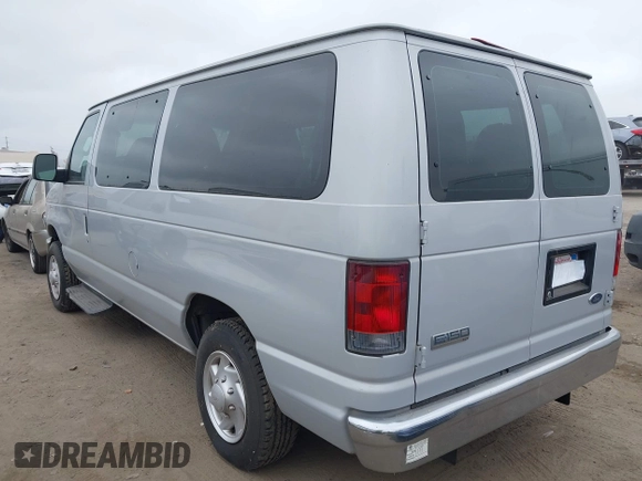 2008 Ford Econoline Passenger XL with VIN 1FMNE11W28DA58918, listed as a IAAI auction lot 42793414 with 157,717 mi miles and . Bid and sale history available at DreamBid. Image 3.