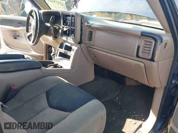 2004 Chevrolet Avalanche Z66 with VIN 3GNEC12T44G143228, listed as a IAAI auction lot 42773621 with 235,336 mi miles and . Bid and sale history available at DreamBid. Image 5.