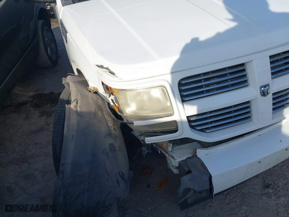 2011 Dodge Nitro Heat with VIN 1D4PT4GK0BW582589, listed as a IAAI auction lot 41015035 with 130,098 mi miles. Bid and sale history available at carsss.com. Image 6.