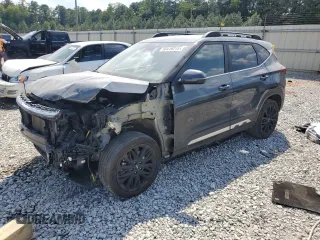 2023 Kia Seltos Nightfall with VIN KNDEUCA25P7414307, listed as a Copart auction lot 68416214 with 29,055 mi miles and Salvage Title. Bid and sale history available at carsss.com. Image 1.
