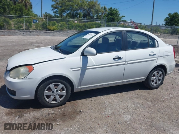 2009 Hyundai Accent Auto GLS with VIN KMHCN46C29U331834, listed as a IAAI auction lot 42027159 with 68,527 mi miles. Bid and sale history available at carsss.com. Image 14.