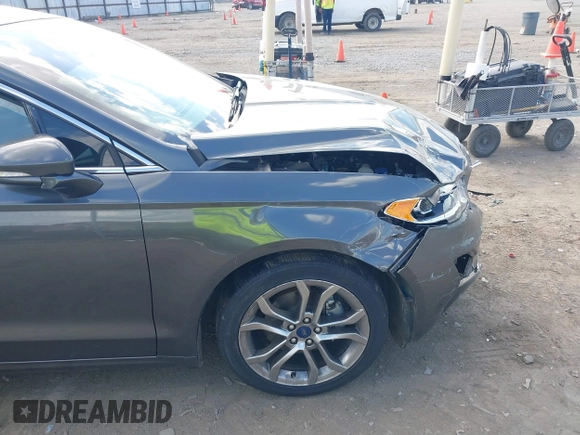 2019 Ford Fusion SEL with VIN 3FA6P0CD7KR159644, listed as a IAAI auction lot 40280287 with 57,329 mi miles. Bid and sale history available at carsss.com. Image 17.