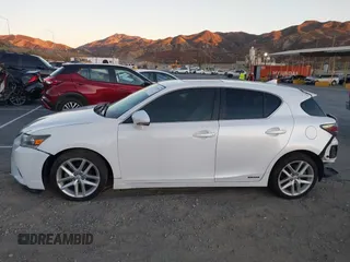 2014 Lexus CT 200h z VIN JTHKD5BH9E2205419, wystawiony jako IAAI lot #41312878 z przebiegiem 115 165 mil mil oraz . Historia ofert i sprzedaży dostępna na DreamBid. Obrazek 15.
