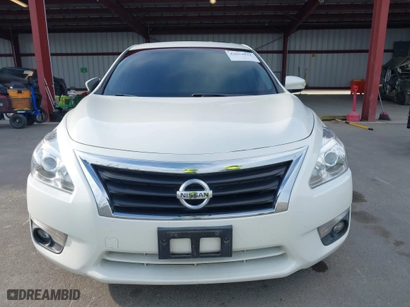 2013 Nissan Altima 3.5 SL with VIN 1N4BL3AP9DC234645, listed as a IAAI auction lot 42034822 with 190,148 mi miles. Bid and sale history available at carsss.com. Image 11.