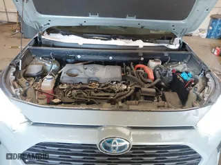 2022 Toyota RAV4 Hybrid XLE with VIN 2T3RWRFV1NW133432, listed as a IAAI auction lot 41561305 with 35,042 mi miles. Bid and sale history available at carsss.com. Image 10.