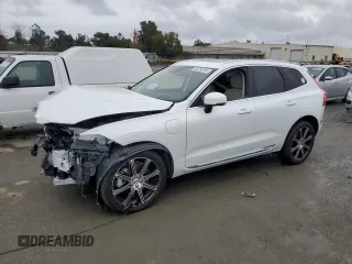2018 Volvo XC60 Inscription with VIN LYVBR0DL7JB121258, listed as a Copart auction lot 86756784 with 48,708 mi miles and Salvage Title. Bid and sale history available at carsss.com. Image 1.