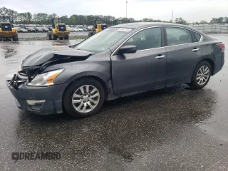 2015 Nissan Altima 2.5 z VIN 1N4AL3AP8FN375855, wystawiony jako Copart lot #52067705 z przebiegiem 146 231 mil mil oraz Nie do naprawy • Non repairable. Historia ofert i sprzedaży dostępna na DreamBid. Obrazek 1.