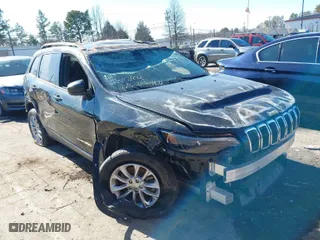 2020 Jeep Cherokee Latitude with VIN 1C4PJLCB1LD525088, listed as a IAAI auction lot 41364826 with 68,127 mi miles. Bid and sale history available at carsss.com. Image 1.