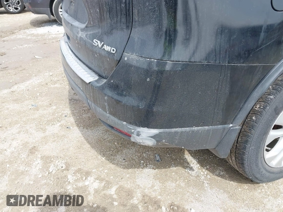 2015 Nissan Rogue SV with VIN 5N1AT2MV2FC811122, listed as a IAAI auction lot 41942521 with 186,965 mi miles. Bid and sale history available at carsss.com. Image 18.